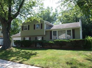 89 Lions Dr, Morrisville, PA 19067