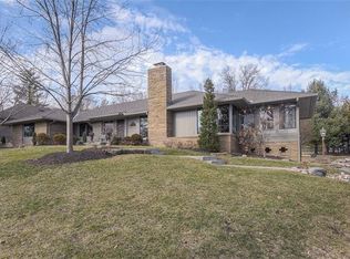 9926 Lee Cir, Leawood, KS 66206