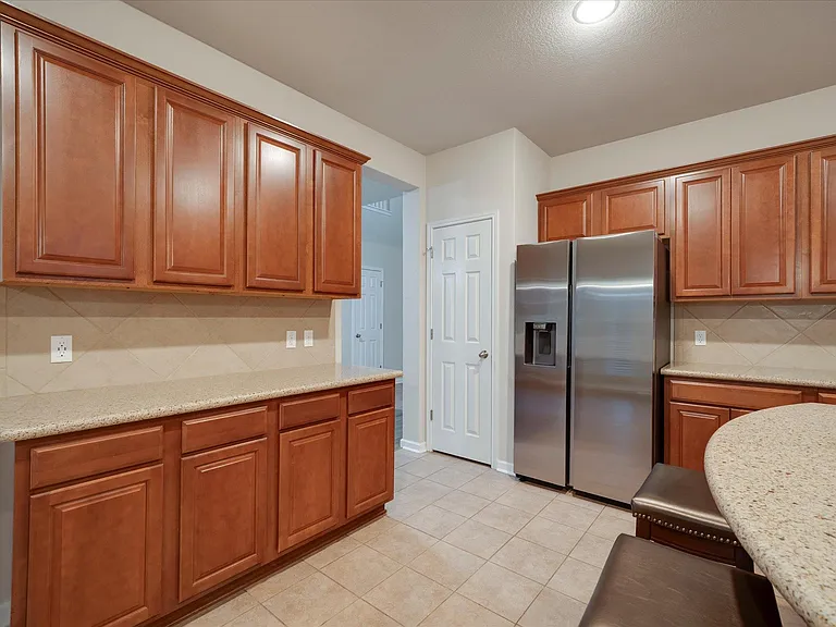 185 Hometown Pkwy — Photo 14