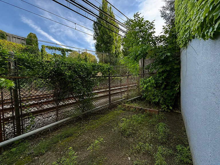 64 White Pl #1 — Photo 11