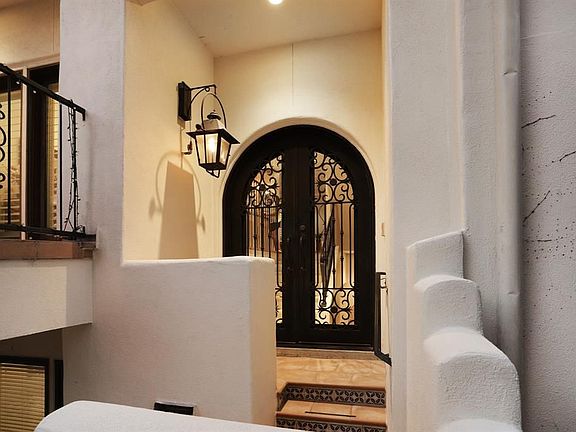 3rd image of 5215 Calle Montilla Pl