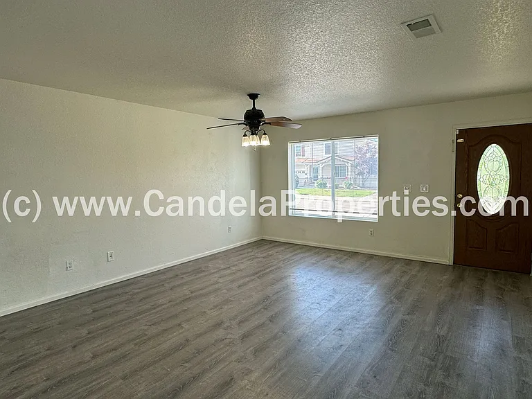 8008 Firecracker Trl — Photo 2