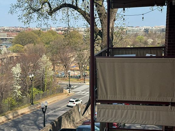 3rd image of 1573 N Colonial Ter APT 202