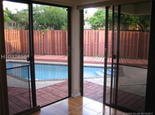 11350 SW 8th Pl, Hollywood, FL 33025