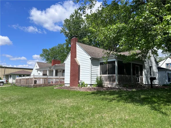 631 W Fillmore St, Vandalia, IL 62471