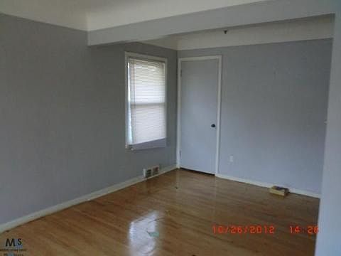 5th image of 23021 Marlow Ave