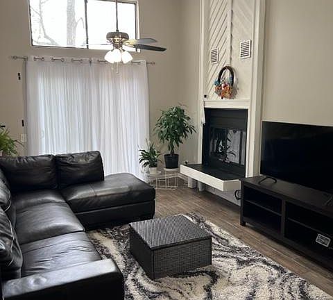 4th image of 1449 Bridle Creek Blvd