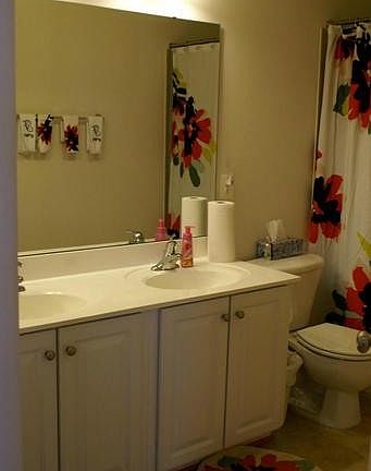 2nd image of 2566 Eastbourne Dr