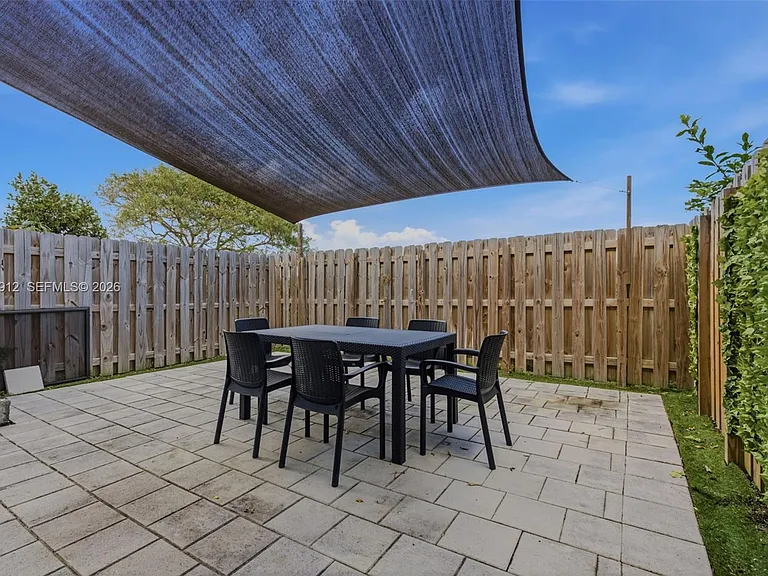 10009 SW 228th Ter — Photo 9