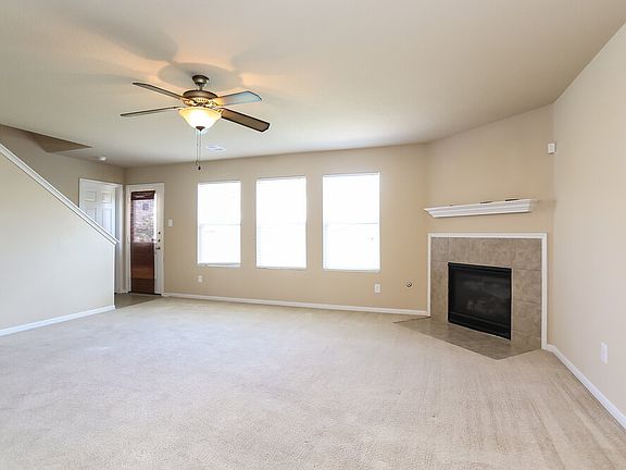 3rd image of 4823 Fair Oak Dale Ln