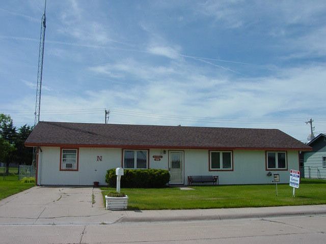 1st image of 209 E 19th St