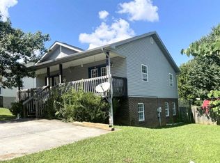 1023 Justus Dr, Johnson City, TN 37604