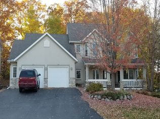 13219 Grand Oak Ct, Apple Valley, MN 55124