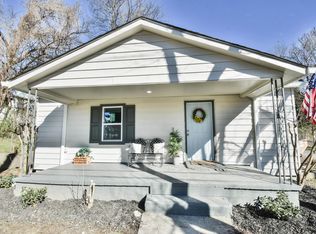 1716 McMillan St, Knoxville, TN 37917