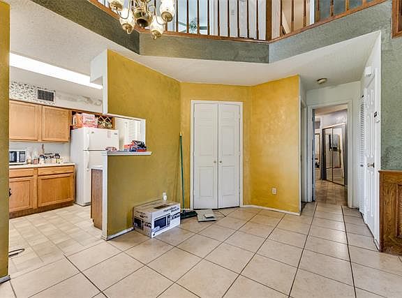 4th image of 203 Mahogany Dr