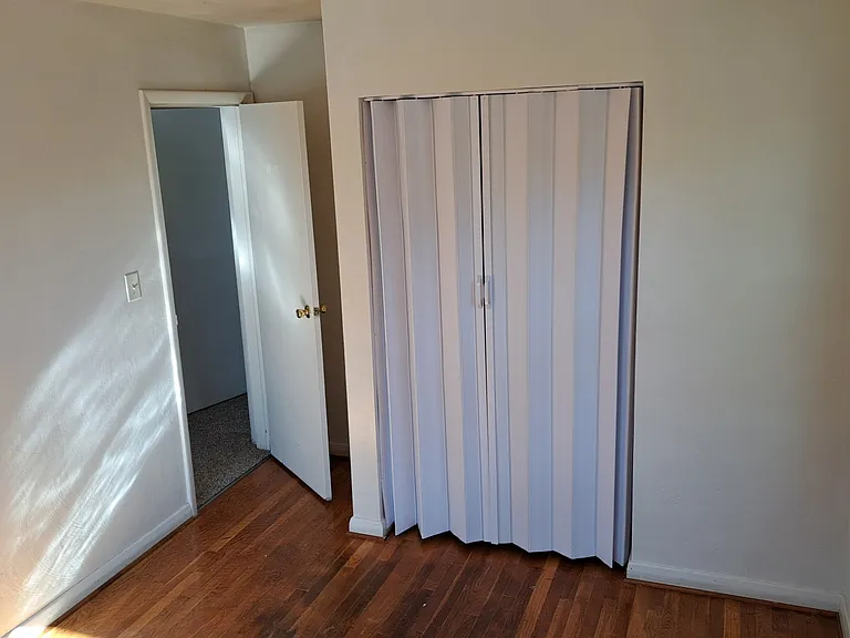 14 Northampton Dr — Photo 13