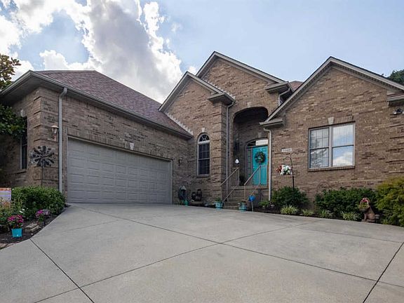 2nd image of 1048 Bay Colony Dr
