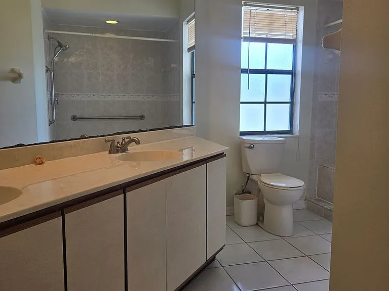 838 Honolulu Woods Ln — Photo 6