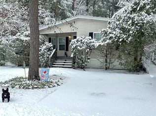 15 Kelly Ln, Coventry, RI 02816