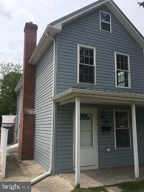 1st image of 808 E South St
