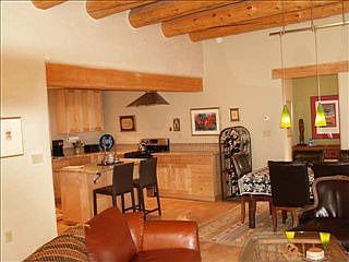 3rd image of 215 Mariposa Pl