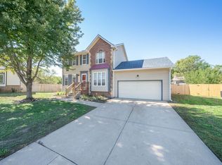 10629 W Harvest Ct, Wichita, KS 67212