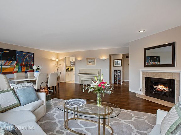 5th image of 1720 N La Salle St #22