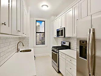 Rented by Sotheby's International Realty