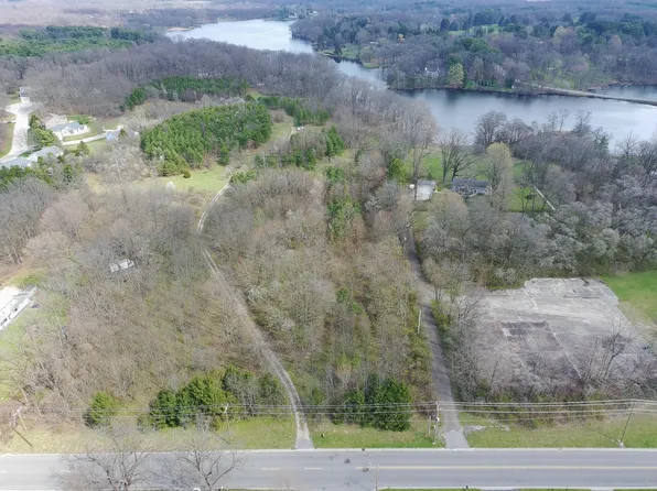 55901 Colby St, Dowagiac, MI 49047