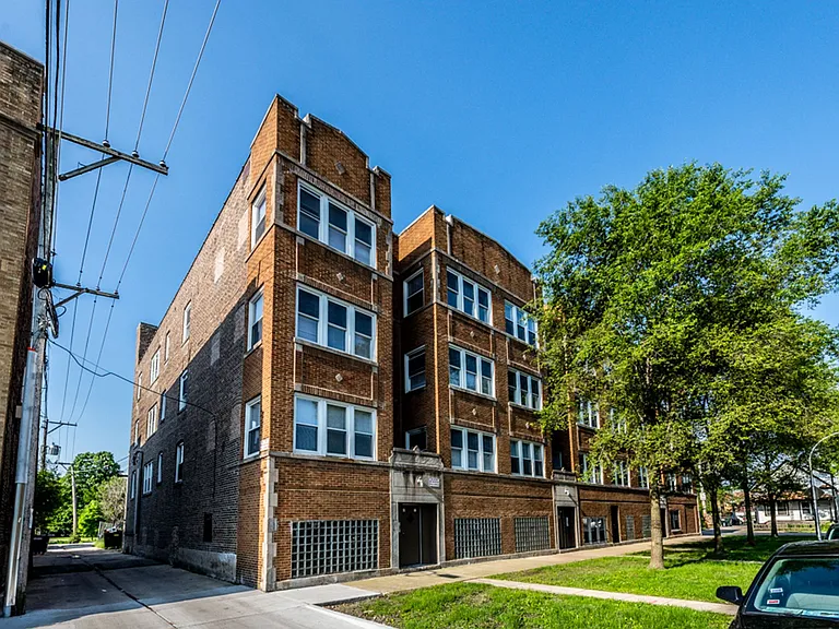 109 N Laramie Ave — Photo 31