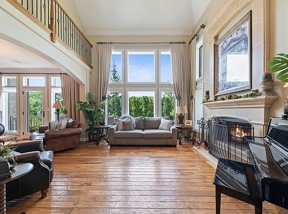 4th image of 1548 S Kembley Ave #1548
