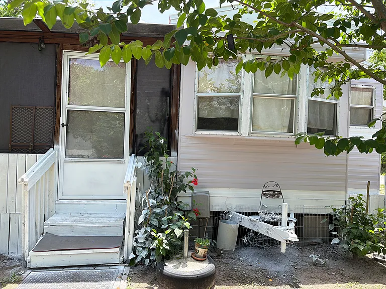 Kricket Ln — Photo 18