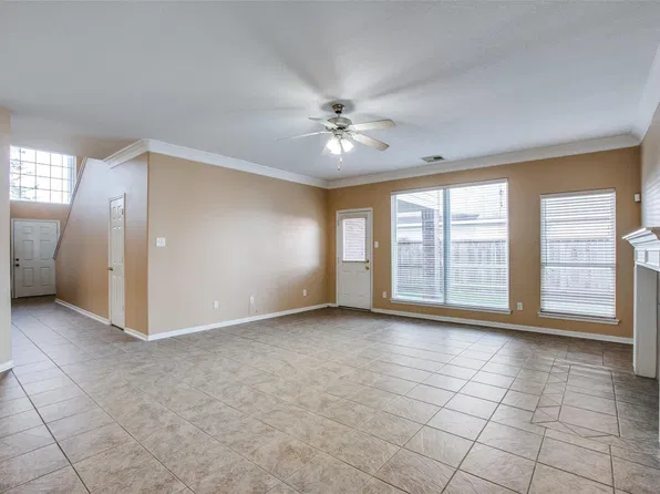 9907 Valance Way, Conroe, TX 77385