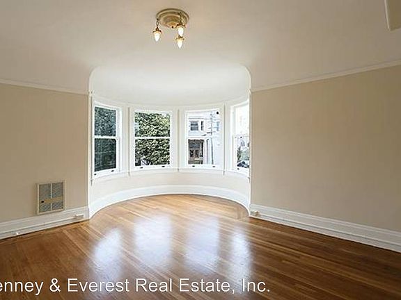 2nd image of 1200 Waller St