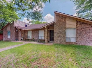1600 Luza St #B, Bryan, TX 77802