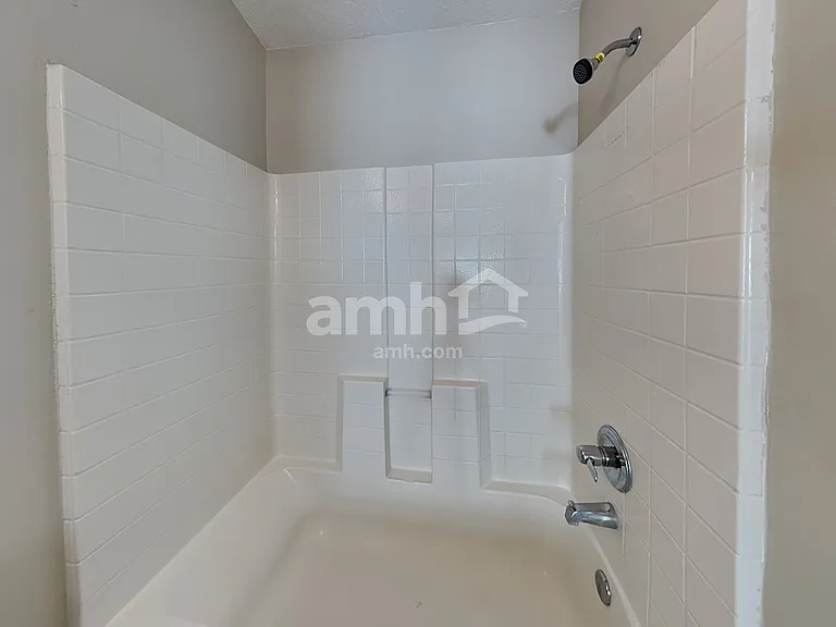 8157 Canterbury Lake Blvd — Photo 17