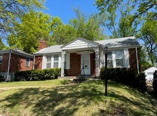 8925 Pine Ave, Saint Louis, MO