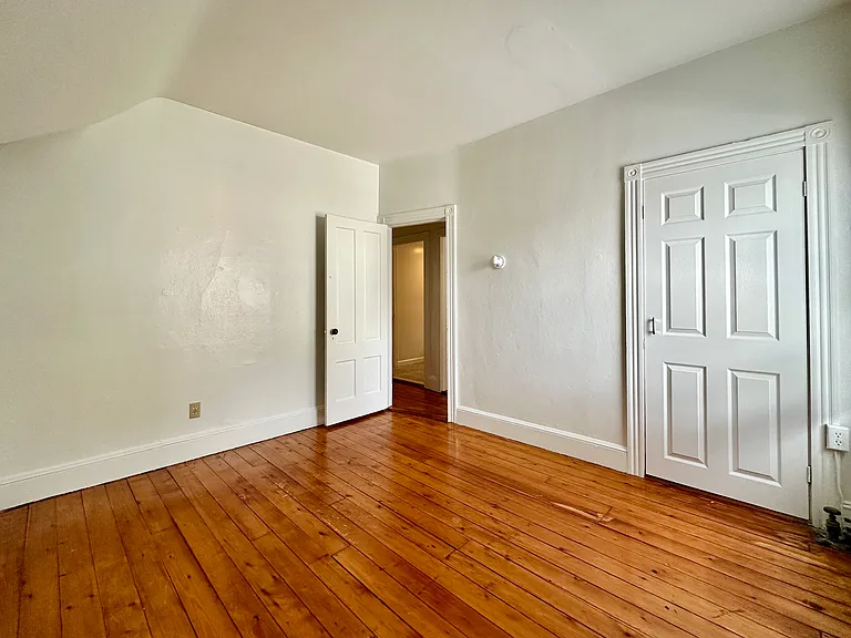 170 Alabama Ave — Photo 26