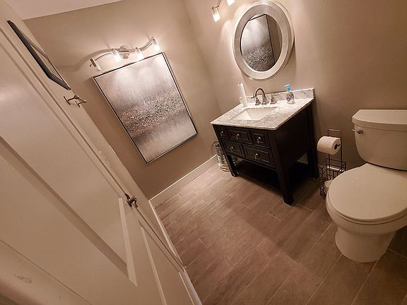 3rd image of 1201 Summit Place Cir APT A