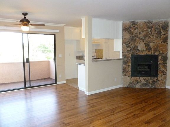 4th image of 14157 Vanowen St APT 201