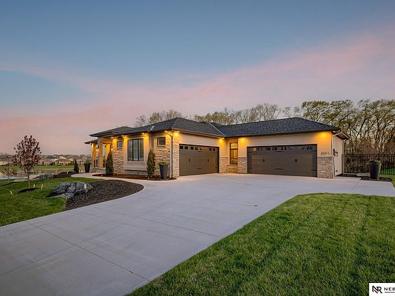 2nd image of 20911 Barbara Plaza Cir