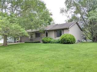 695 Mineral Springs Rd, Owatonna, MN 55060