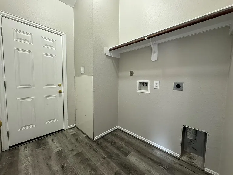 13196 Miller Ln — Photo 24
