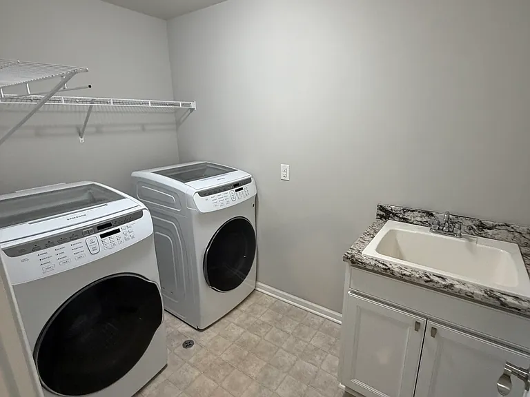 31065 Tremont Ln — Photo 36