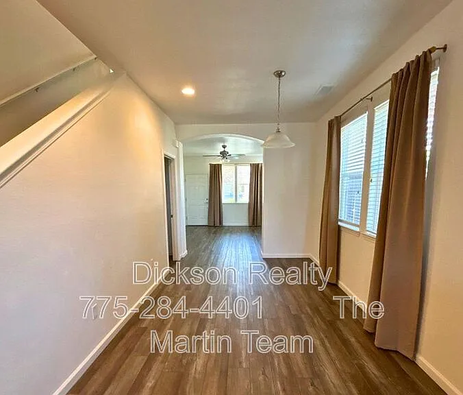 5900 Promontory Dr — Photo 3