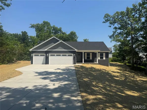 1085 Creech School Rd, Moscow Mills, MO 63362