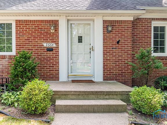 4th image of 2664 Pemberton Dr