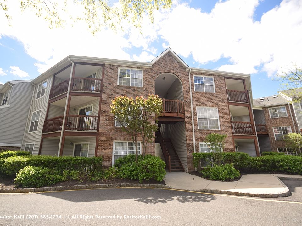 1st image of 162 Lynette Dr #1315