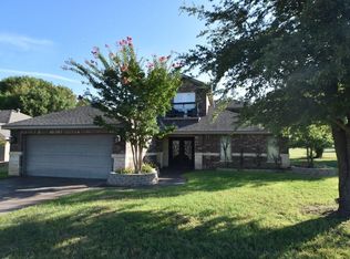 109 Hogan Dr, Comanche, TX 76442