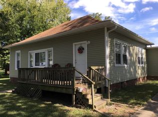 850 Walnut Ave, Neoga, IL 62447